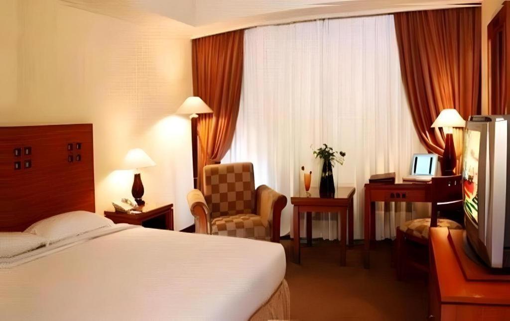 Oasis Amir Hotel Jakarta Kültér fotó